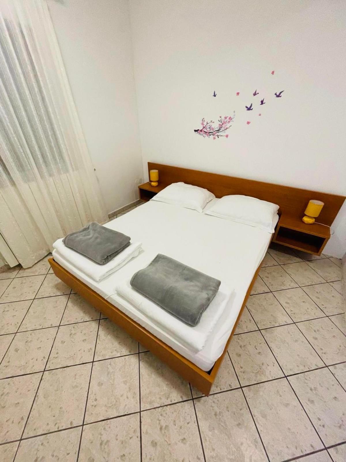 Apartments Lavanda 1 Нивице Экстерьер фото
