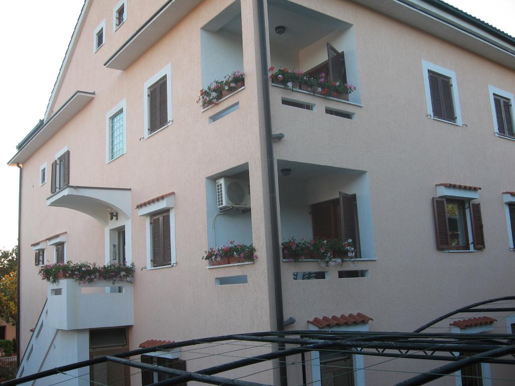 Apartments Lavanda 1 Нивице Экстерьер фото