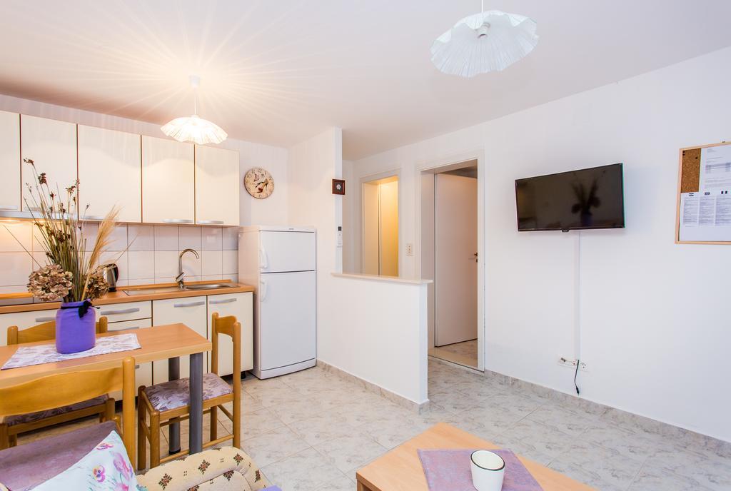 Apartments Lavanda 1 Нивице Экстерьер фото