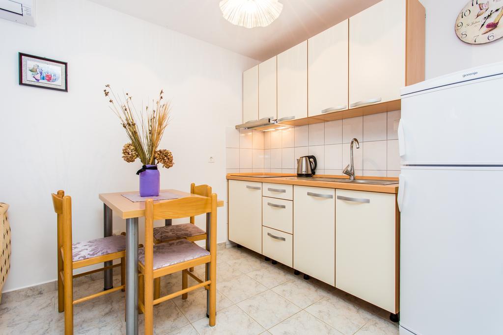 Apartments Lavanda 1 Нивице Экстерьер фото